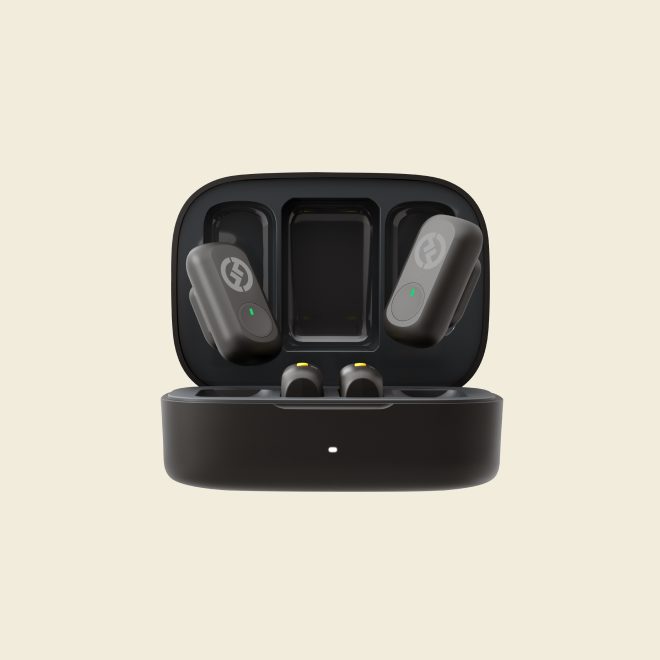 Hollyland Lark A1 (2TX + USB-C RX), Wireless Microphone for iPhone & Android